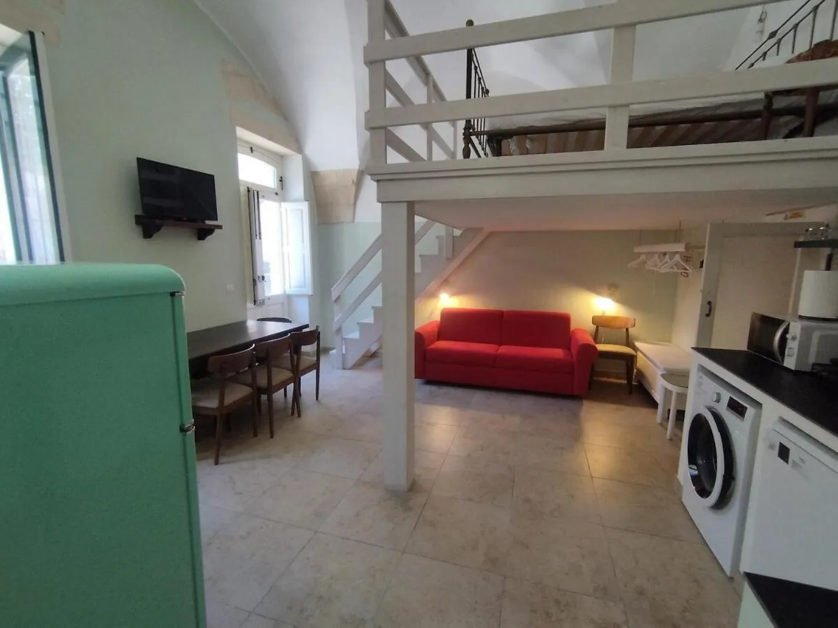 Quiet Apartment In Lecce Old Town With Private Entrance איטליה